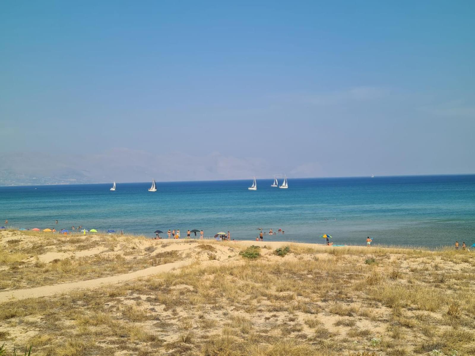 La Perla Sulla Spiaggia Alcamo Marina Kültér fotó